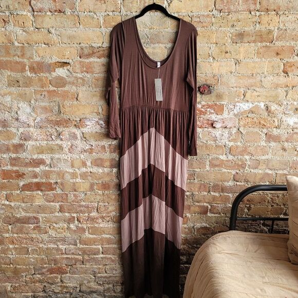 Brown & Tan Chevron Maxi Dress - Picture 1 of 5